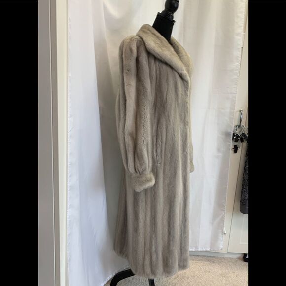 Renfrew Furs silver mink long fur coat Sz M - Picture 3 of 17